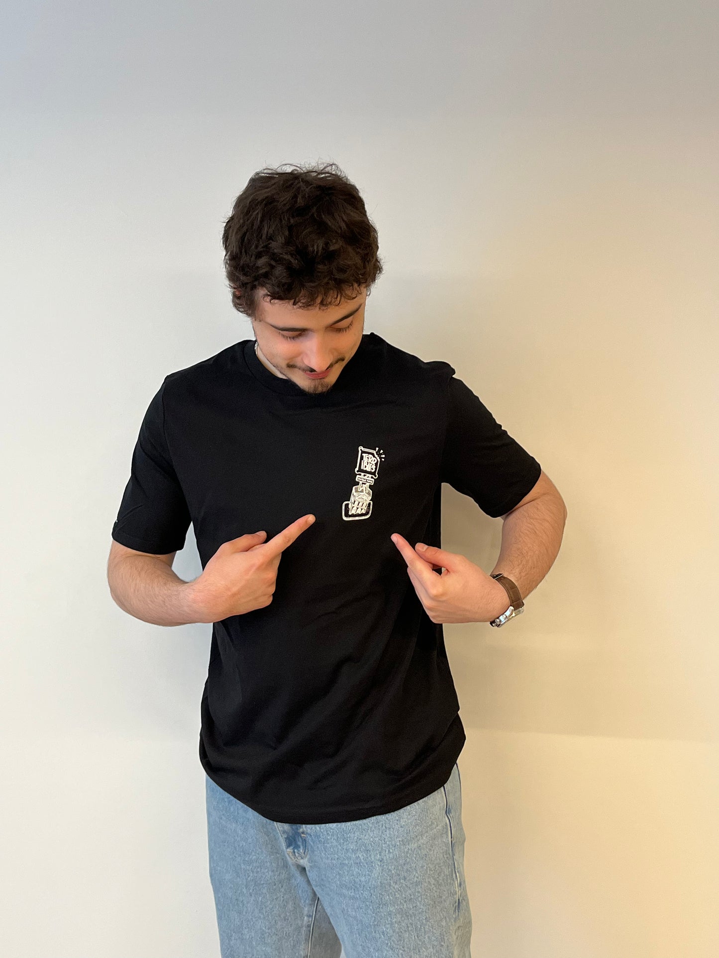 T-Shirt Noir by Docteur Paper