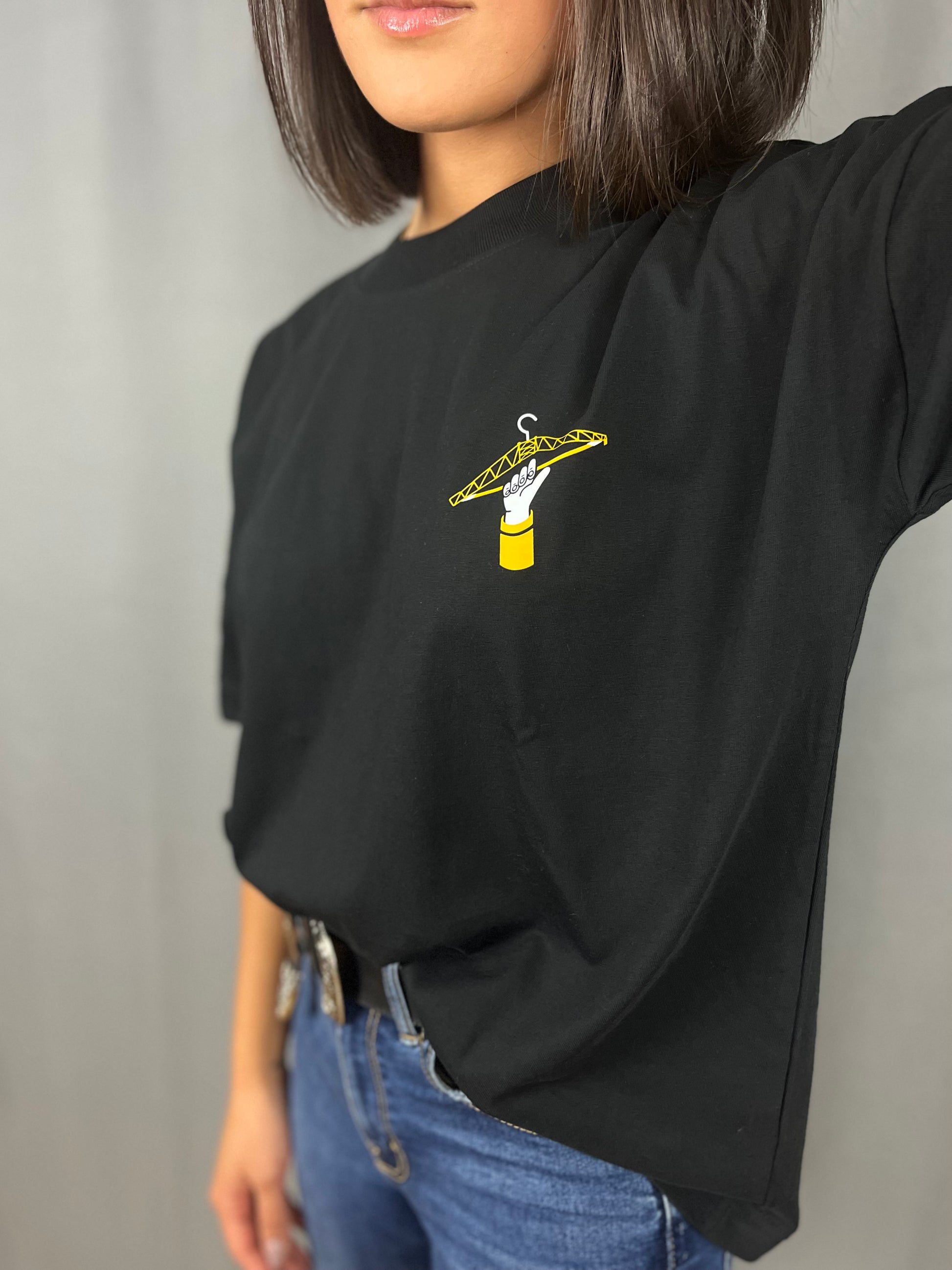 T-Shirt Noir ou Blanc Unisexe Oversize Collection 'Cintre en L'Air' Terribles Nantais